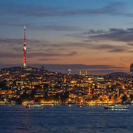 Bosphorus View-airport Shutle-high Speed Wifi-private Parking アパート
