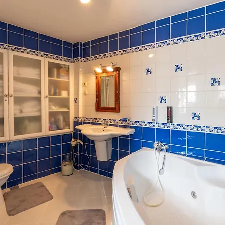 Apartmán Bosphorus View-airport Shutle-high Speed Wifi-private Parking