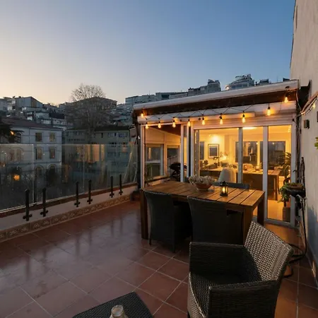 Bosphorus View-airport Shutle-high Speed Wifi-private Parking Apartmán *