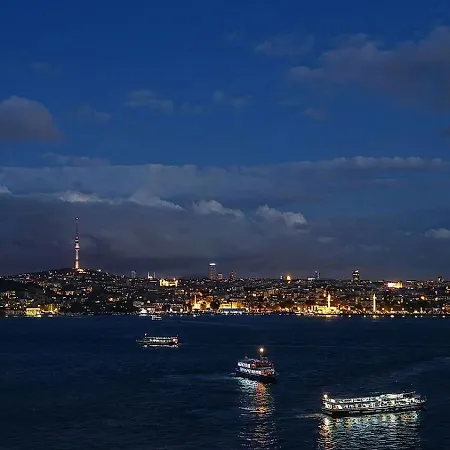 Bosphorus View-airport Shutle-high Speed Wifi-private Parking Apartmán
